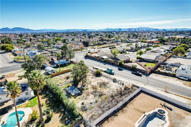 Peak and Jones, Las Vegas, NV 89108