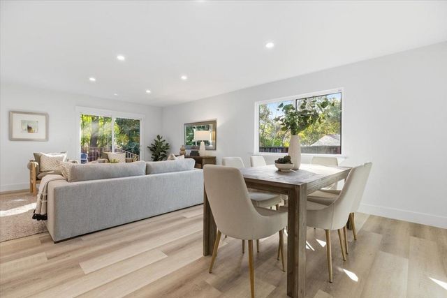 6 Sparrow Ct, Moraga, CA 94556