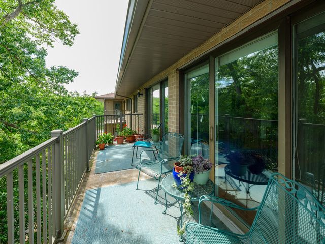 4040 Greenleaf Circle 409, Kalamazoo, MI 49008