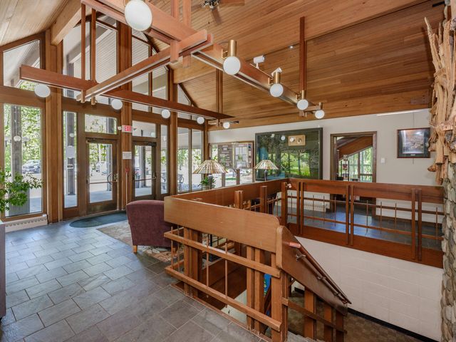 4040 Greenleaf Circle 409, Kalamazoo, MI 49008