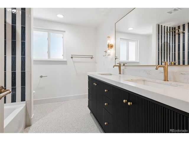 6577 Everett St, Arvada, CO 80004
