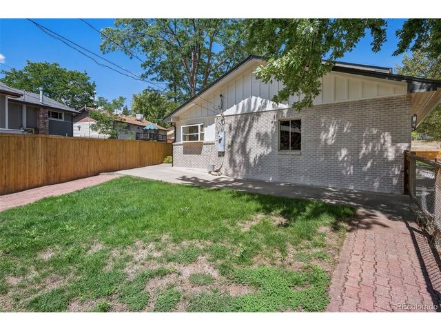 6577 Everett St, Arvada, CO 80004