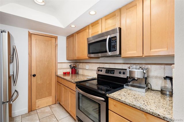 540 S Forest Street 205, Denver, CO 80246