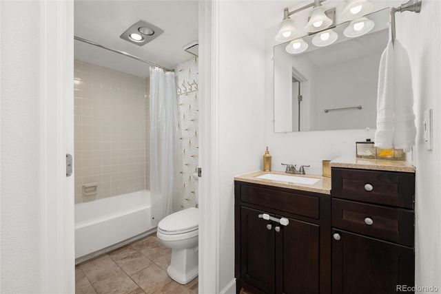 540 S Forest Street 205, Denver, CO 80246