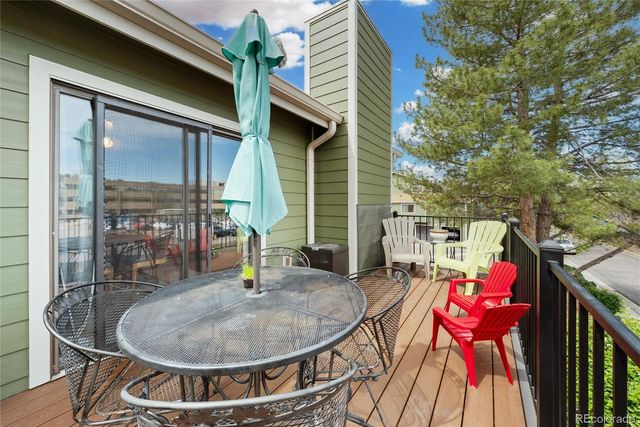 540 S Forest Street 205, Denver, CO 80246