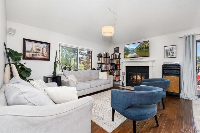 540 S Forest Street 205, Denver, CO 80246