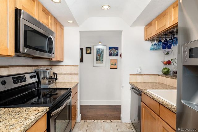 540 S Forest Street 205, Denver, CO 80246