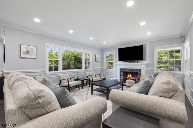 330 Springfield Ave, Westfield Town, NJ 07090