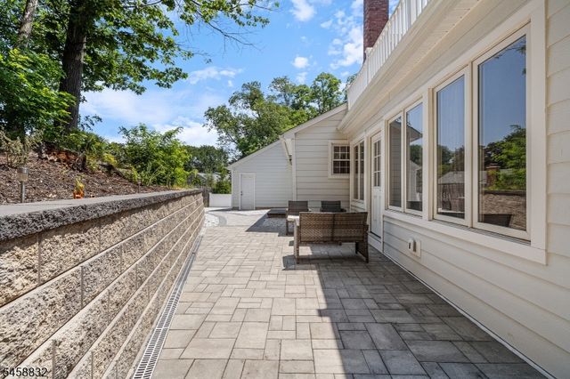 330 Springfield Ave, Westfield Town, NJ 07090