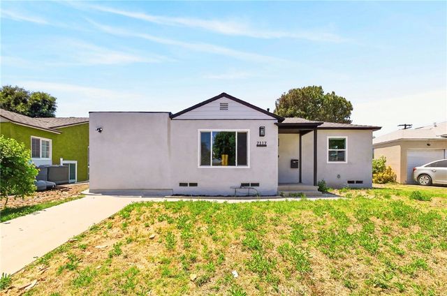 7117 Natick, Van Nuys, CA 91405