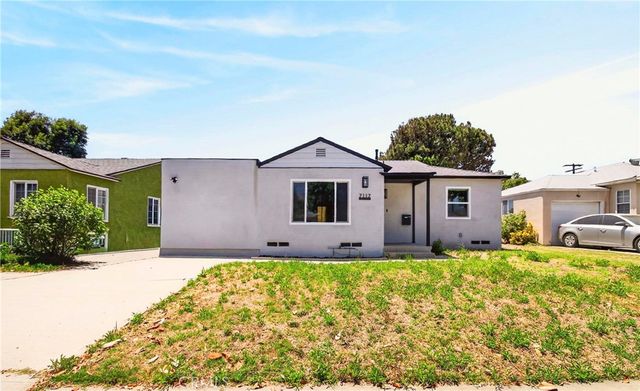 7117 Natick, Van Nuys, CA 91405