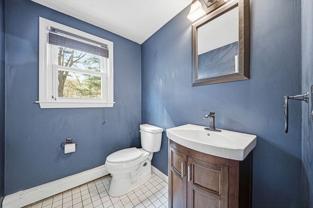 443 Cushing St, Hingham, MA 02043