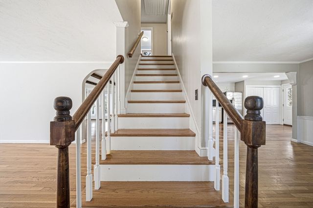 443 Cushing St, Hingham, MA 02043