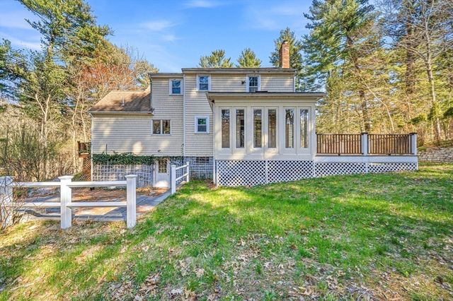 443 Cushing St, Hingham, MA 02043