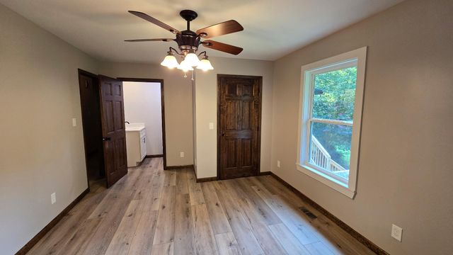 711 Omega Drive, Whitwell, TN 37397