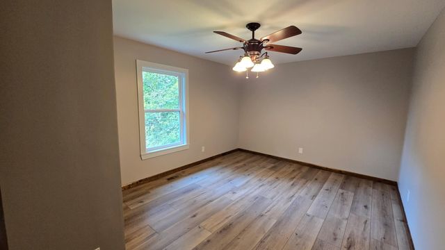 711 Omega Drive, Whitwell, TN 37397