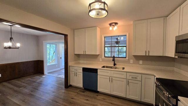 711 Omega Drive, Whitwell, TN 37397