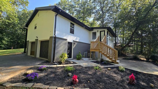 711 Omega Drive, Whitwell, TN 37397