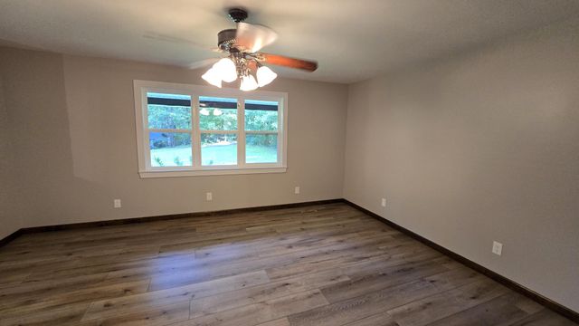 711 Omega Drive, Whitwell, TN 37397