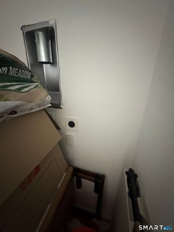 695 Shelton Street 1st Floor, Bridgeport, CT 06608