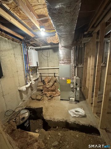 695 Shelton Street 1st Floor, Bridgeport, CT 06608