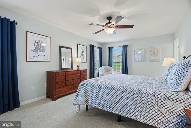 909 COUGAR POINTE CIR, Seven Valleys, PA 17360