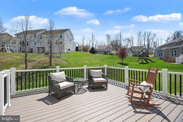 909 COUGAR POINTE CIR, Seven Valleys, PA 17360