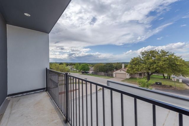 21515A Patton Ave 2, Lago Vista, TX 78645