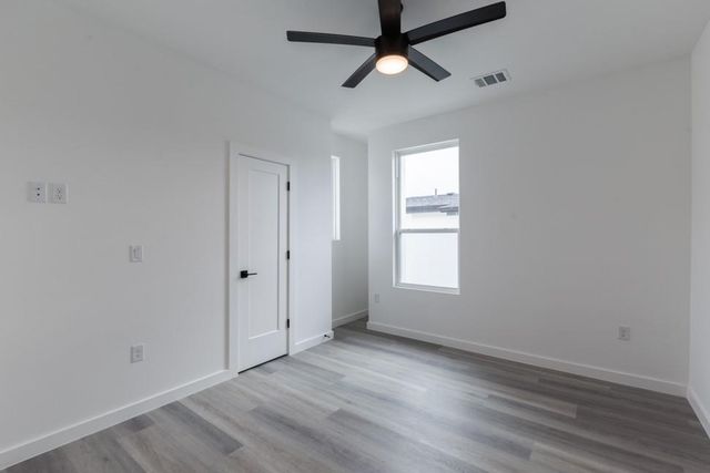 21515A Patton Ave 2, Lago Vista, TX 78645