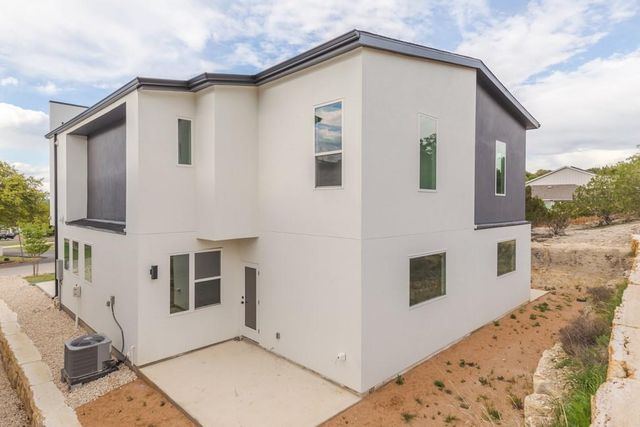 21515A Patton Ave 2, Lago Vista, TX 78645