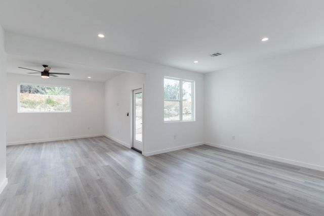 21515A Patton Ave 2, Lago Vista, TX 78645