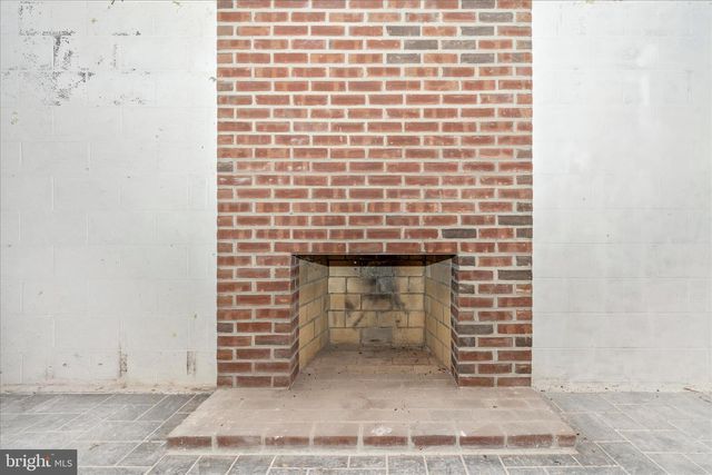 8708 REICHS FORD RD, Frederick, MD 21704