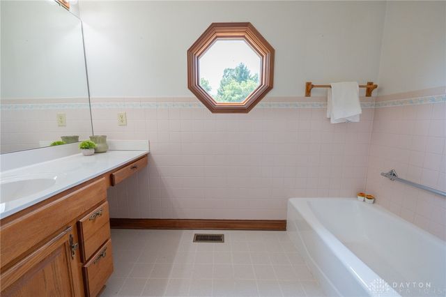 3232 McLean Road, Franklin Twp, OH 45005