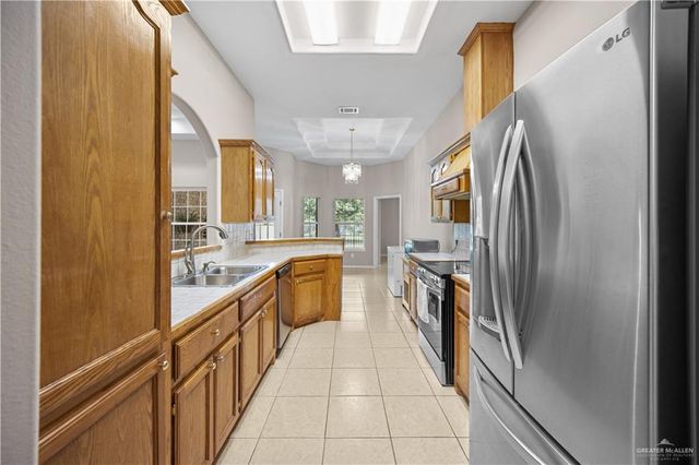 6020 N Doolittle Road, Edinburg, TX 78542