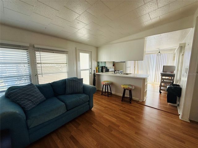 4851 W GANDY BOULEVARD B3L15, Tampa, FL 33611