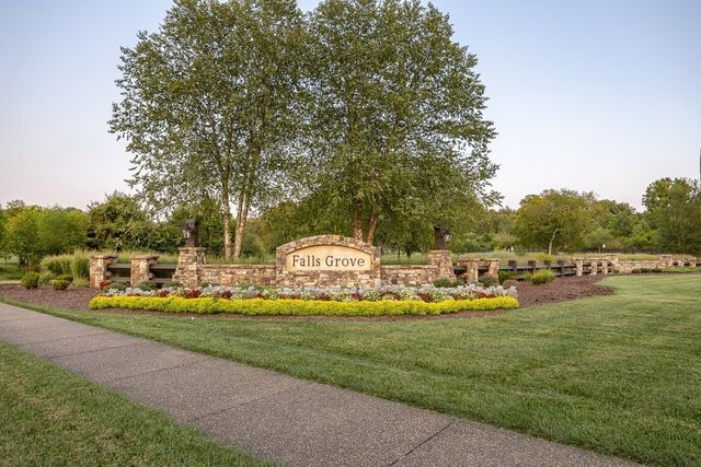 6772 Falls Ridge Ln, College Grove, TN 37046