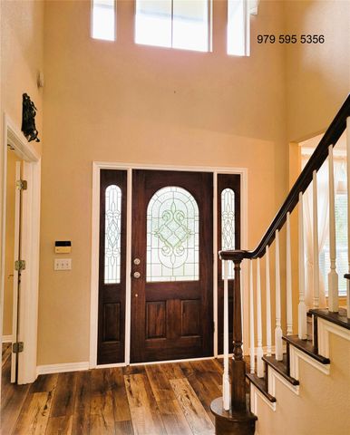 8504 Young LN, Austin, TX 78737