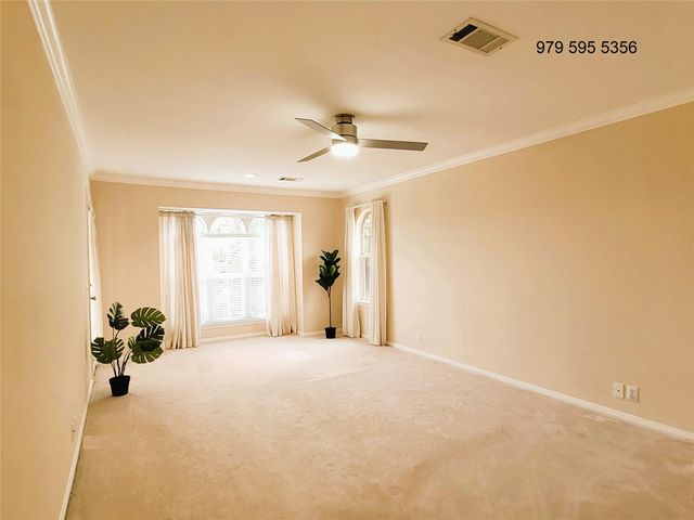 8504 Young LN, Austin, TX 78737