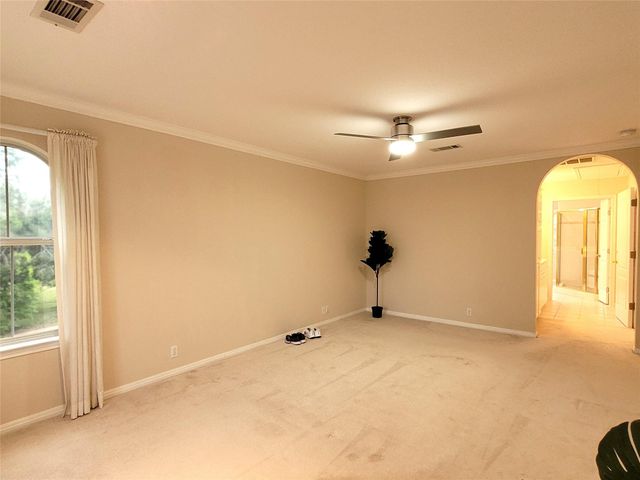 8504 Young LN, Austin, TX 78737