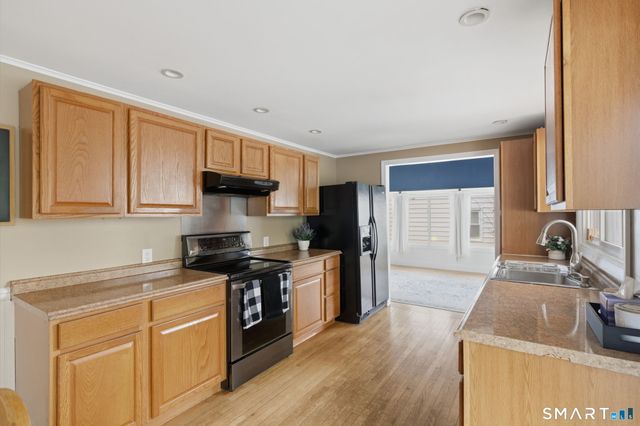 44 Skyline Drive, Waterbury, CT 06706