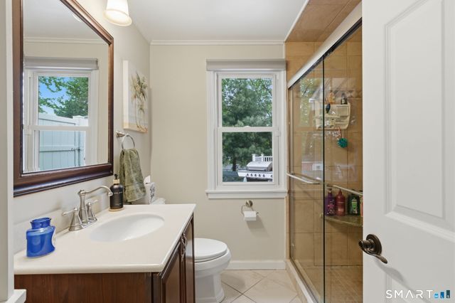 44 Skyline Drive, Waterbury, CT 06706