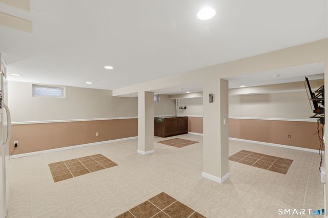 44 Skyline Drive, Waterbury, CT 06706