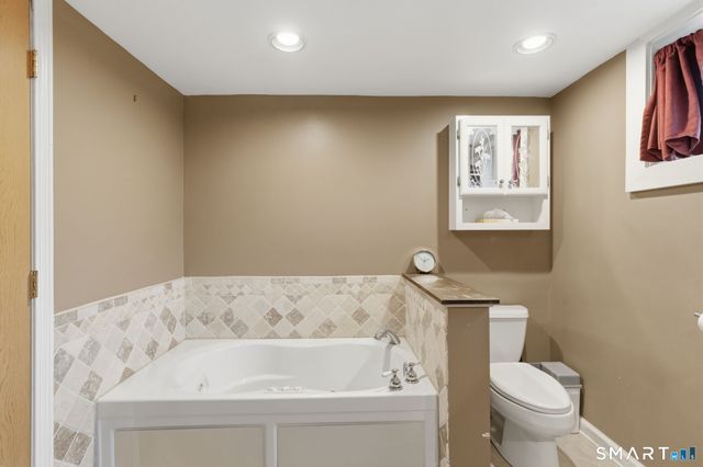 44 Skyline Drive, Waterbury, CT 06706
