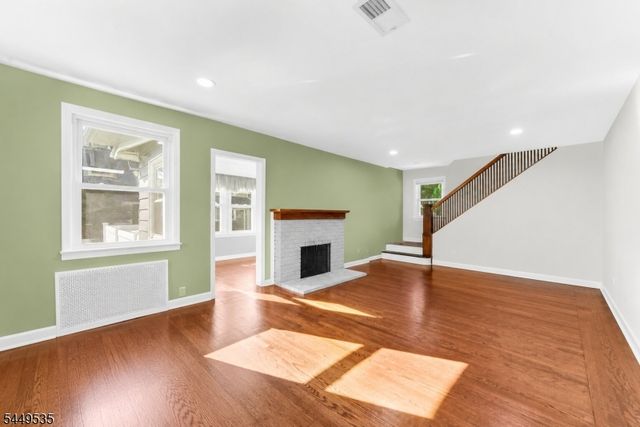 256 Van Buren Ave, Teaneck Twp., NJ 07666