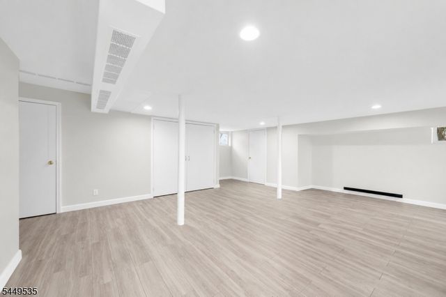 256 Van Buren Ave, Teaneck Twp., NJ 07666