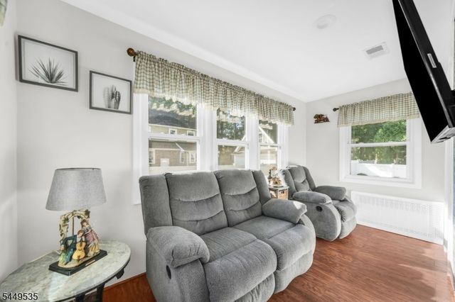 256 Van Buren Ave, Teaneck Twp., NJ 07666