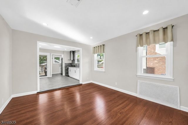 256 Van Buren Ave, Teaneck Twp., NJ 07666