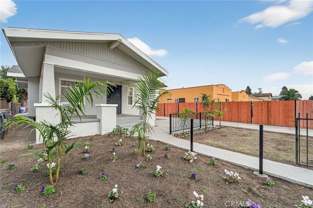 1043 W 95th Street, Los Angeles, CA 90044