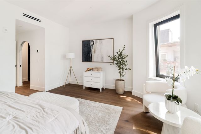 79 Park St 1, Brookline, MA 02446