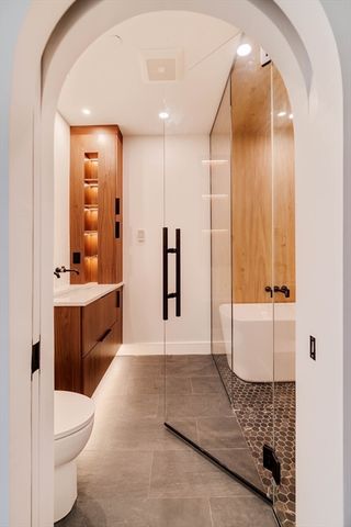 79 Park St 1, Brookline, MA 02446